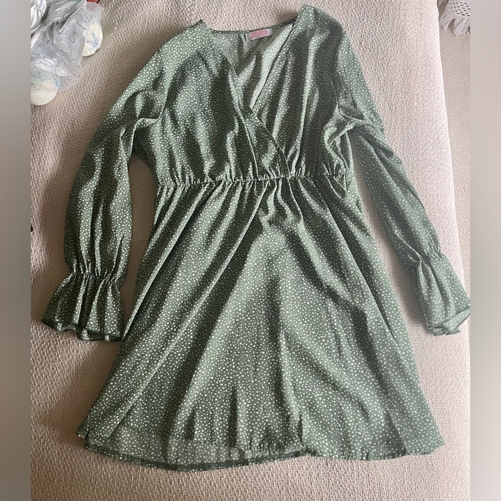 Long sleeve Green dress with white dots